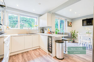 Photo 25- click for photo gallery